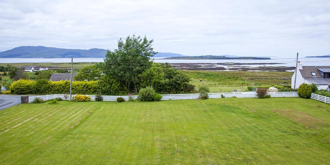 Strathgorm Bed and Breakfast Breakish Exteriör bild